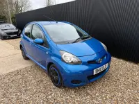 Used Toyota Aygo 67 HP (49 kW) 2010 Blue Hatchback