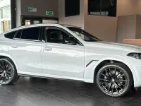 Usado BMW X6 M Sport 352 CV (258 kW) 2024 Gris SUV