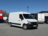 Used Nissan Interstar Tekna 135 HP (99 kW) 2024 White Van