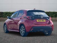 Second-hand Toyota Yaris Hybrid 2024 Roșu Hatchback