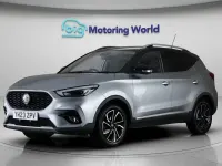 Käytetty MG ZS 2023 Hopea Katumaasturi