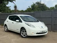 Used Nissan Leaf Acenta 80 kW (109 HP) 2016 White Hatchback