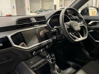 Ny Audi Q3 Black Edition 150 HK (110 kW) 2025 Grå SUV