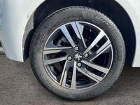 Used Peugeot 208 Allure 100 HP (73 kW) 2021 Bianca white Hatchback