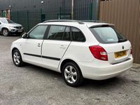 Begagnad Skoda Fabia SE 105 HK (77 kW) 2012 Vit Kombi