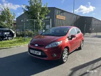 Used Ford Fiesta Zetec 67 HP (49 kW) 2009 Red Hatchback