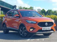 Usado MG ZS Exclusive 106 CV (77 kW) 2023 Naranja SUV