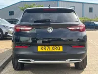 Used Vauxhall Grandland X SRi 128 HP (94 kW) 2021 Black SUV