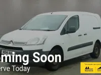 Usado Citroën Berlingo 90 CV (66 kW) 2014 Blanco Monovolumen
