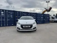 Used Peugeot 208 Prestige 205 HP (150 kW) 2017 White Hatchback
