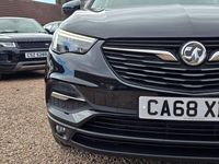 Used Vauxhall Grandland X S 130 HP (95 kW) 2019 Black SUV