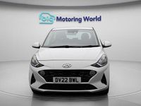 Used Hyundai i10 SE 67 HP (49 kW) 2022 White Hatchback