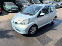 Used Toyota Aygo 67 HP (49 kW) 2005 Blue Hatchback