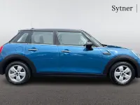 Used Mini Cooper Classic 134 HP (98 kW) 2023 Blue Hatchback
