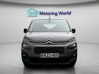 Usado Citroën e-Berlingo Feel 100 kW (136 HP) 2023 Cinzento Monovolume