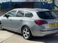 Used Vauxhall Astra SRi 125 HP (91 kW) 2012 Estate