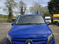 Begagnad Mercedes Vito Progressive 2021 Blå Van