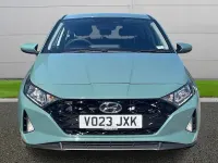 Używany Hyundai i20 SE 101 KM (74 kW) 2023 Zielony Hatchback