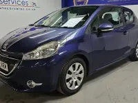 Used Peugeot 208 Active 95 HP (69 kW) 2012 Blue Hatchback