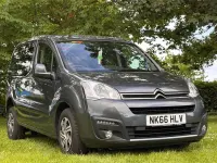Used Citroën Berlingo Feel 100 HP (73 kW) 2017 Grey MPV