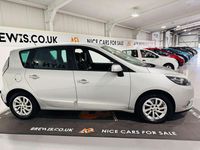 Used Renault Scénic III Dynamique 110 HP (80 kW) 2014 Silver MPV