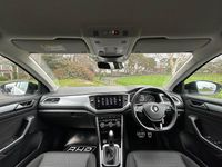 Used VW T-Roc Active 150 HP (110 kW) 2021 White SUV