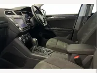 Begagnad VW Tiguan SEL 180 HK (132 kW) 2017 Blå SUV