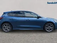 Used Ford Focus ST-Line 125 HP (91 kW) 2023 Blue Estate