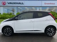 Used Toyota Aygo Trend 72 HP (52 kW) 2021 White Hatchback