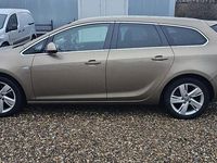 Used Vauxhall Astra SRi 165 HP (121 kW) 2013 Bronze Estate