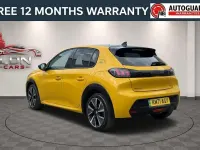 Używany Peugeot e-208 Premium 100 kW (136 KM) 2021 Żółty Hatchback