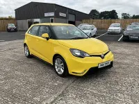 Used MG MG3 106 HP (77 kW) 2018 Yellow Hatchback