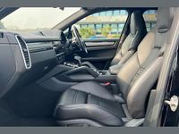 Used Porsche Cayenne S 434 HP (319 kW) 2021 Black SUV