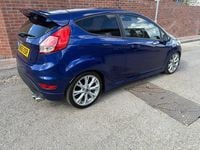 Used Ford Fiesta Zetec 2015 Blue Hatchback