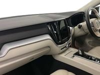 used Volvo XC60 Momentum B4