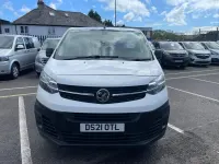 Used Vauxhall Vivaro 120 HP (88 kW) 2021 White MPV