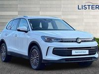 New VW Tiguan Match 2025 Pure white SUV