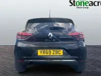 Used Renault Clio Iconic 101 HP (74 kW) 2019 Black Hatchback