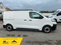 Used Vauxhall Vivaro S 100 HP (73 kW) 2022 White MPV