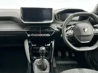 Used Peugeot 2008 Allure 101 HP (74 kW) 2024 Red SUV