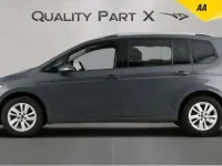Usado VW Touran Family 150 HP (110 kW) 2020 Cinzento Monovolume