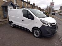 Used Vauxhall Vivaro 90 HP (66 kW) 2014 White MPV
