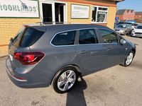 Usado Vauxhall Astra SRi 2015 Gris Familiar
