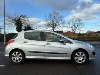 Used Peugeot 308 Access 92 HP (67 kW) 2013 Silver Hatchback