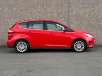 Usado Ford C-MAX Titanium 2015 Rojo Monovolumen