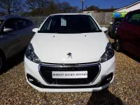 Used Peugeot 208 S 82 HP (60 kW) 2019 White Hatchback