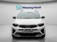 Begagnad Kia Stonic GT-Line 118 HK (86 kW) 2022 Vit SUV