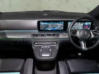 Used Mercedes V300 Premium 237 HP (174 kW) 2024 Black MPV