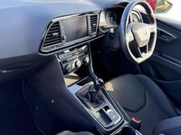 Begagnad Seat Leon FR 131 HK (96 kW) 2020 Röd Halvkombi