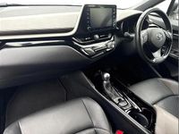 Used Toyota C-HR 120 HP (88 kW) 2021 White SUV